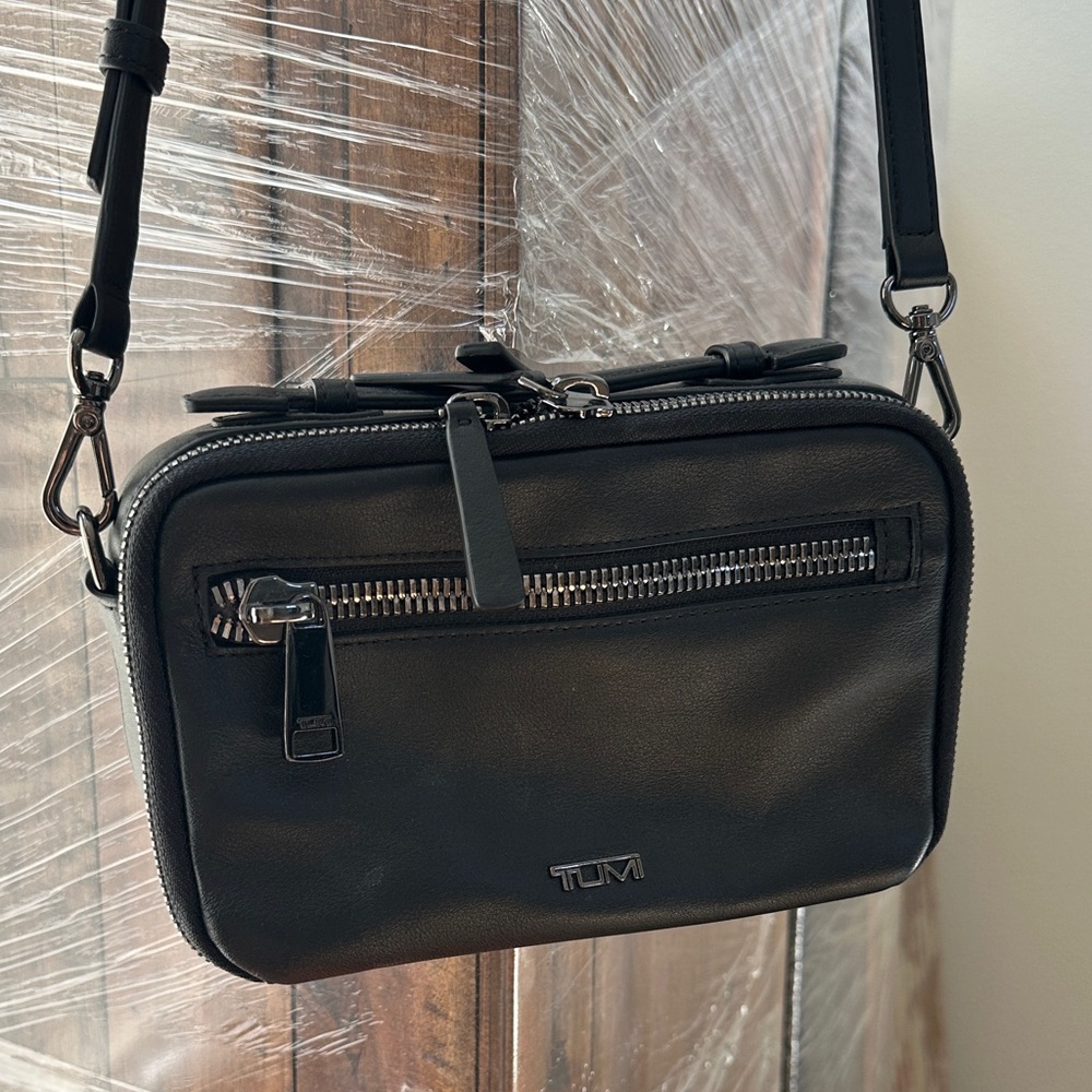 TUMI Black Leather Messenger Bag